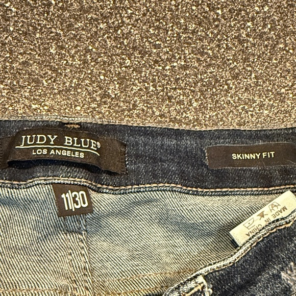 Judy Blue Dark Wash Skinny Jeans - size 30 - Picture 2 of 5